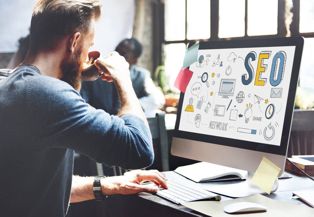 Como o serviço de hospedagem influencia no sucesso de um site